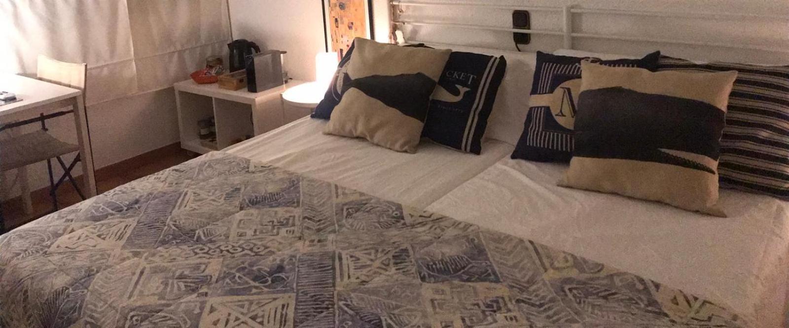 Bed&Coffee - Habitacion En Vivienda Habitual Appartement Santa Pola Buitenkant foto